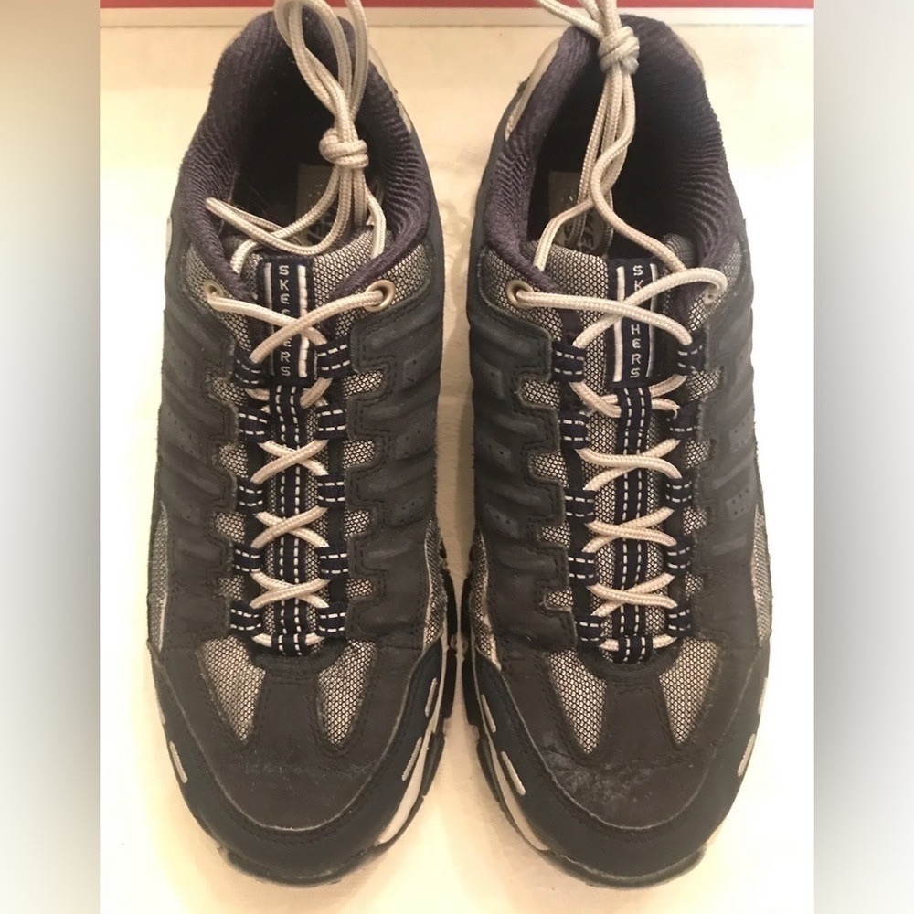 Women’s Skechers Shoes / Sneakers - Navy Blue + Silver  - Size 9.5